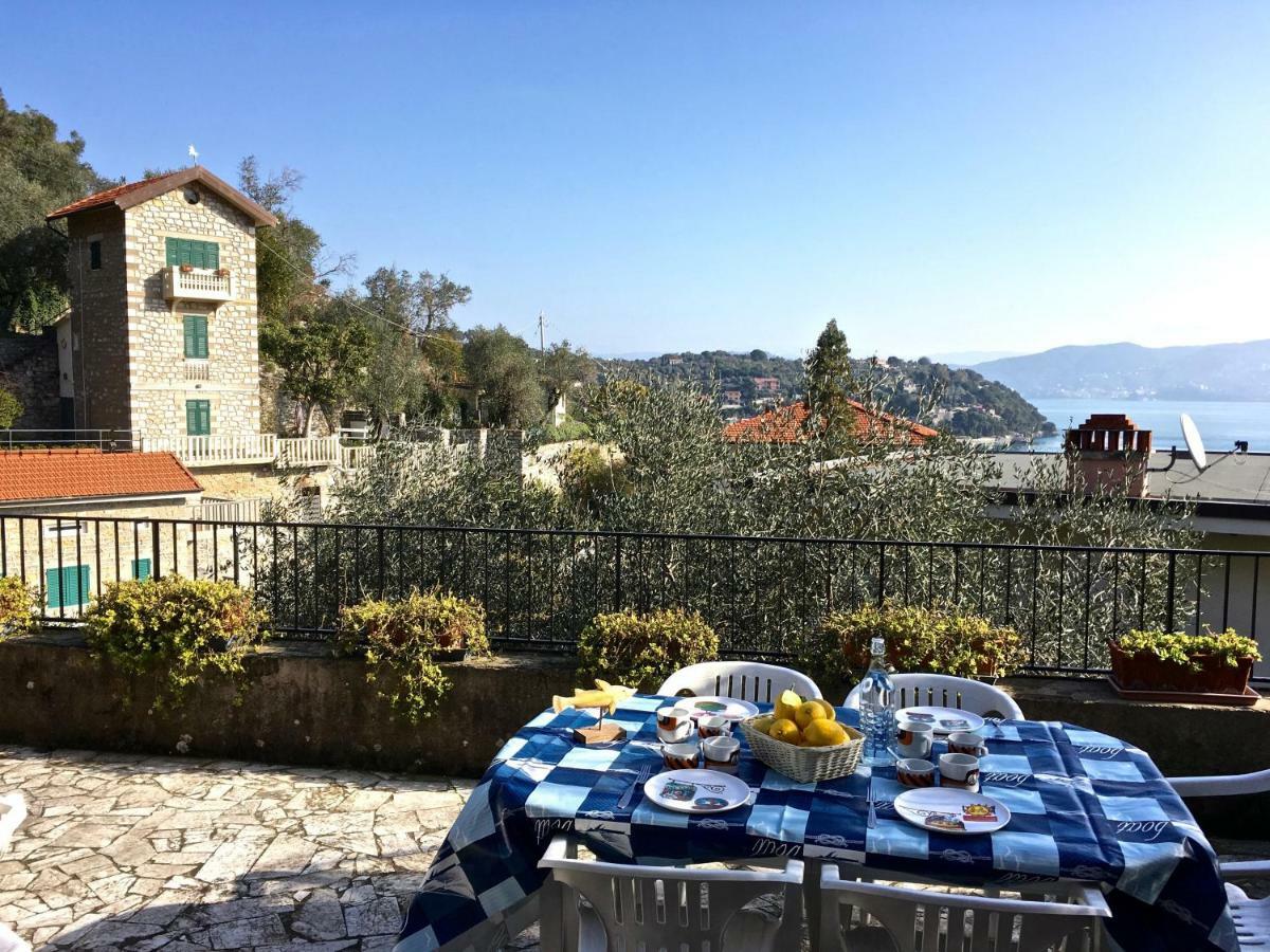 Portovenere G.h. Apartment *